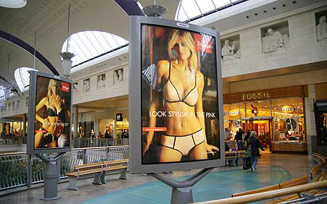 Advertising for lingerie William Leath body image